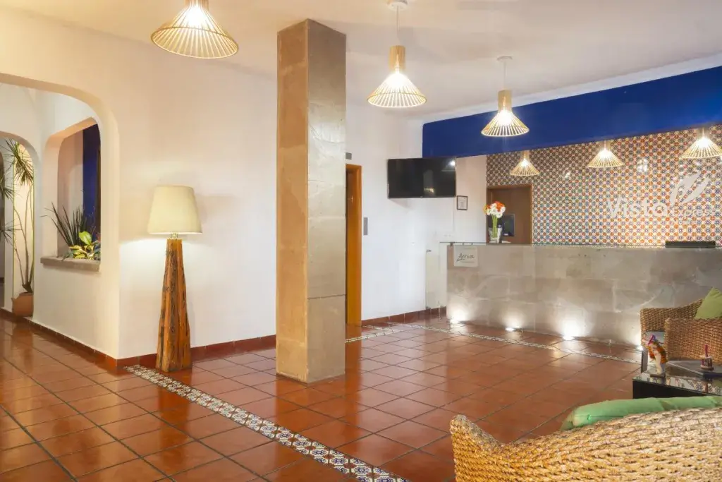 Vista Express Morelia: Sleep Well, Work Smart, and Move Freely